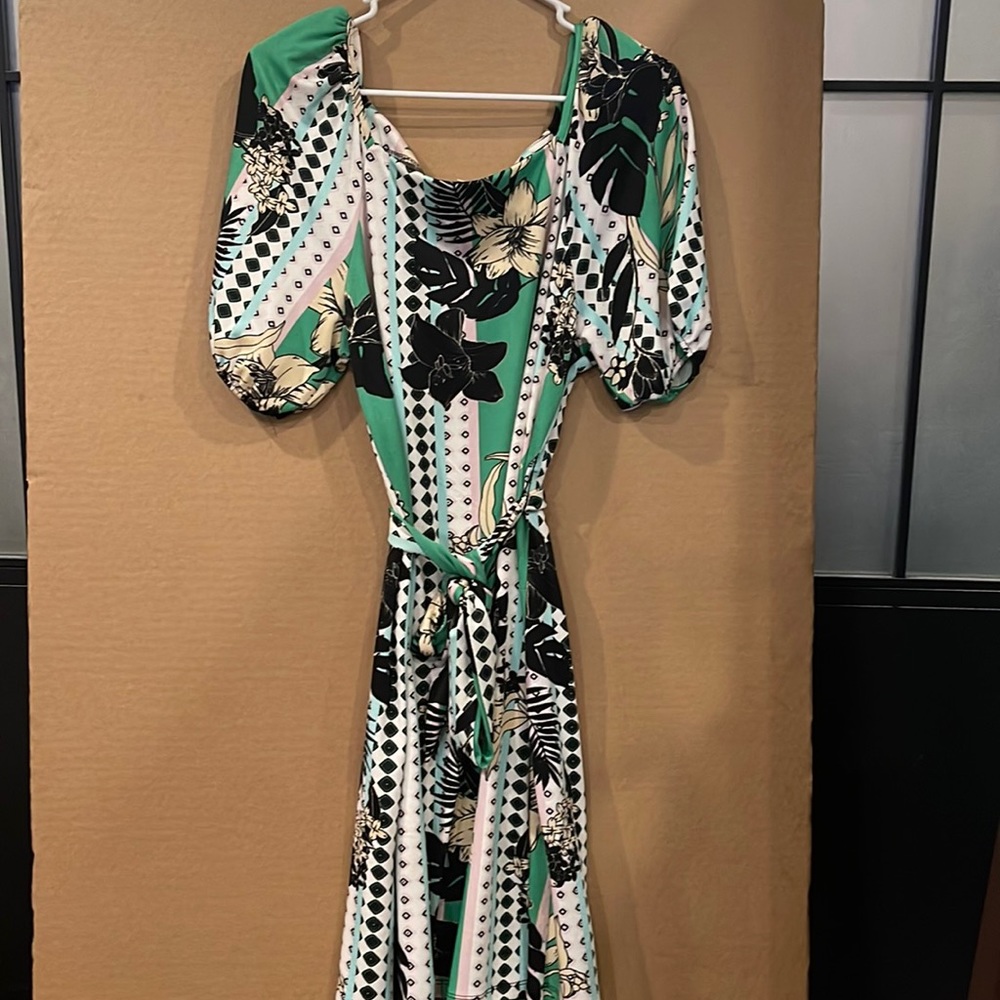Green, Long Island type dress.